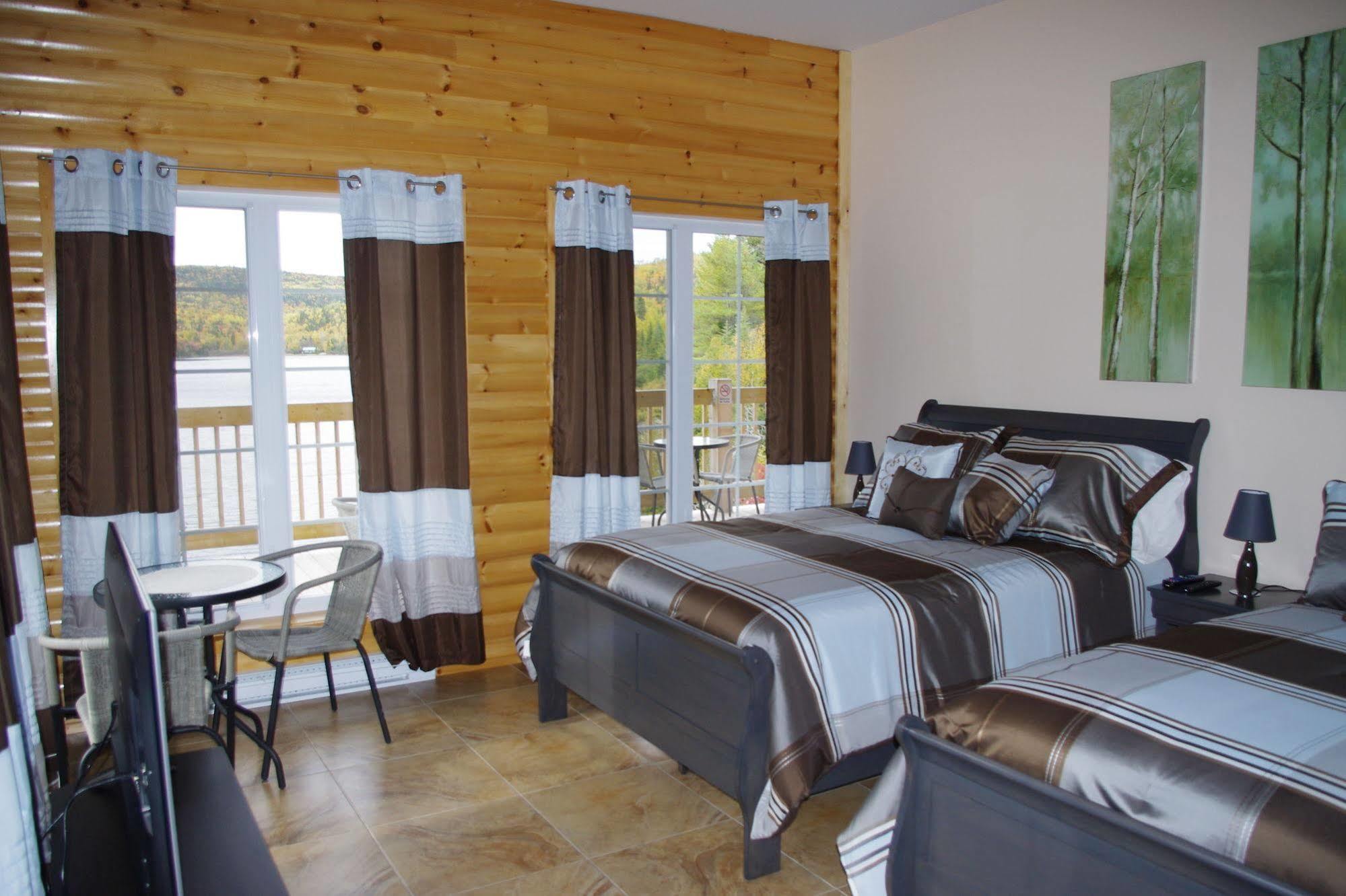 Auberge La Taniere ตาดูซัก ภายนอก รูปภาพ